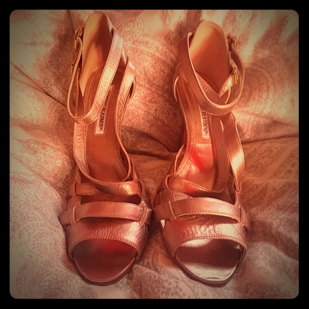 Manolo Blahnik Rose Gold strappy Sandals 8.5